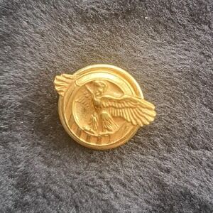 World War II Honorable Service‎ Lapel Button "ruptured duck" pin vintage